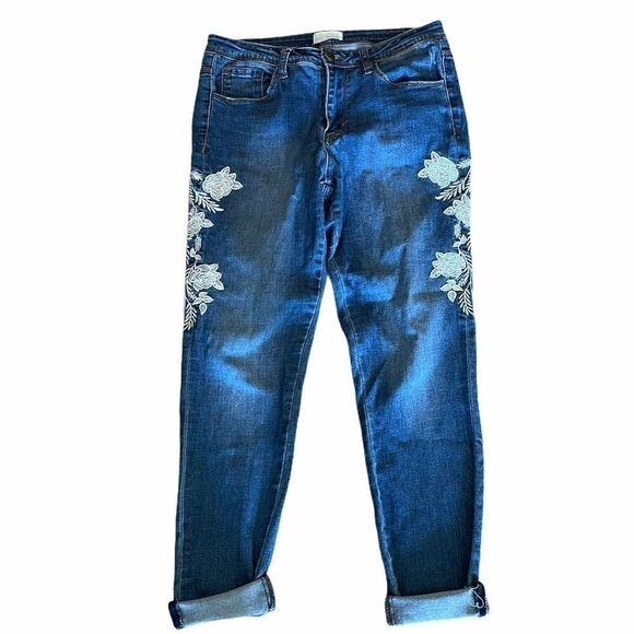 Super Cute Denim Jeans With Appliqué, Size 9 - Picture 1 of 7